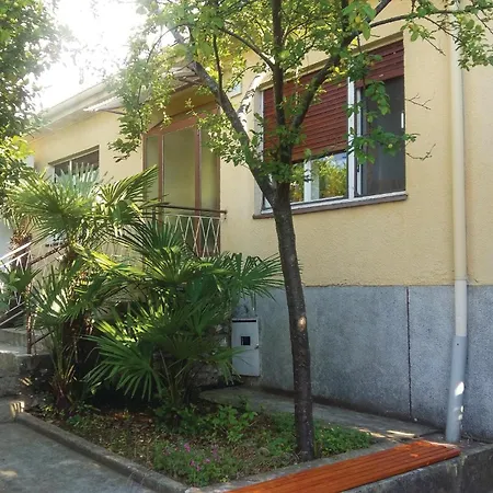 Hébergement de vacances Two-bedroom In *