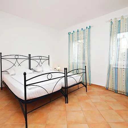 Casa de Férias Two-bedroom In Pula