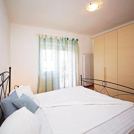 펜션 Two-bedroom In