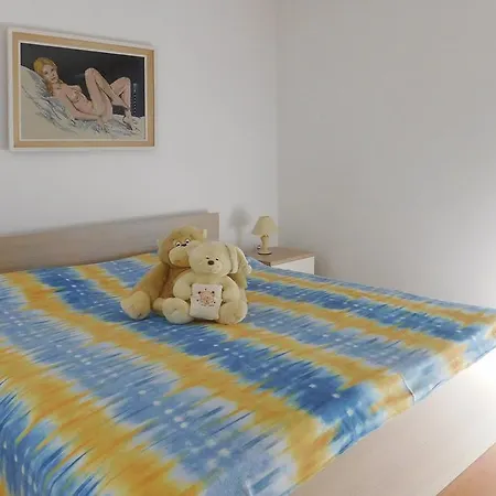 Two-bedroom In 普拉