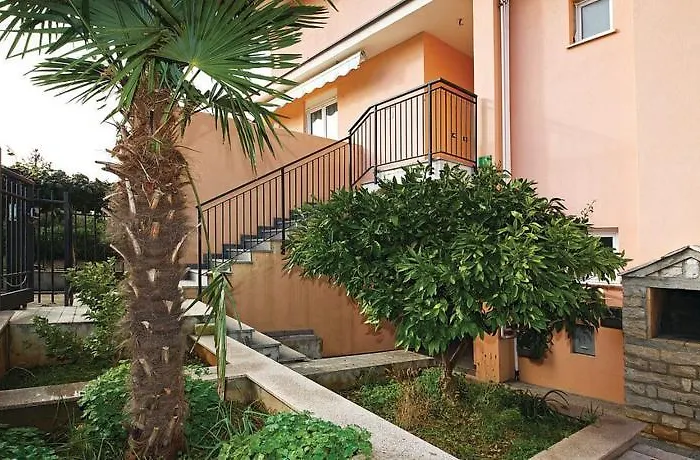 Two-bedroom In بولا