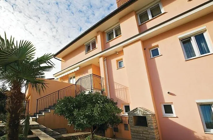Two-bedroom In Hébergement de vacances