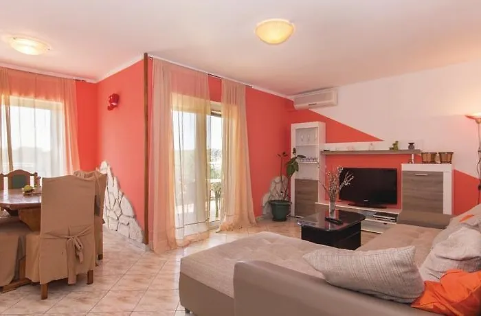 Two-bedroom In * Pula