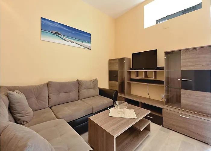 Two-bedroom In * Pula