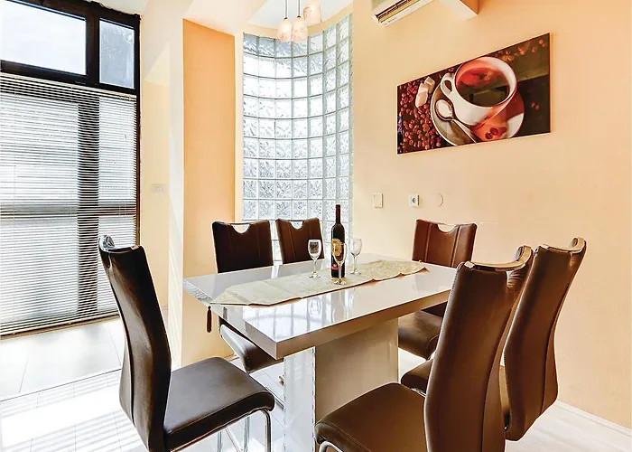 Feriehus Two-bedroom In Pula