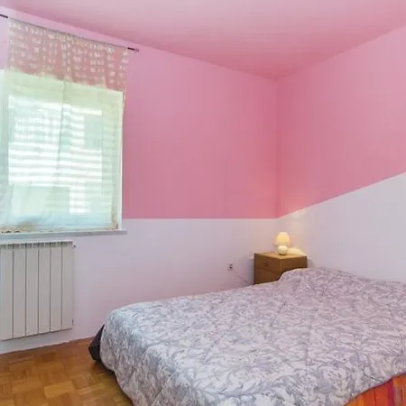 Σπίτι διακοπών Two-bedroom In Πούλα