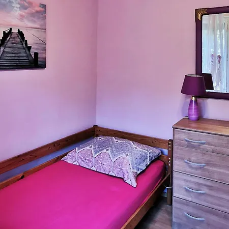 Two-Bedroom Holiday Home In Pula * Pula