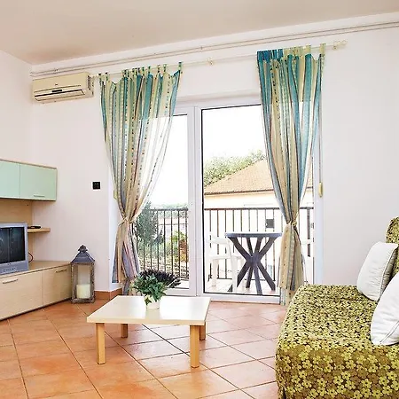 Two-bedroom In Σπίτι διακοπών *