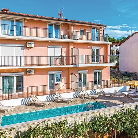 2 Bedroom Stunning Home In Pula Holiday home Pula